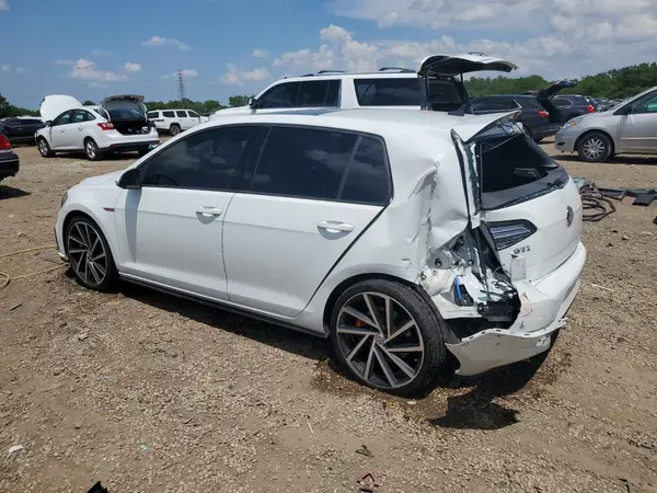 3VW547AU8JM273879 2018 VOLKSWAGEN GTI - Image 2