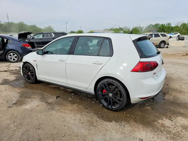 3VW547AU9HM023884 2017 VOLKSWAGEN GTI - Image 2