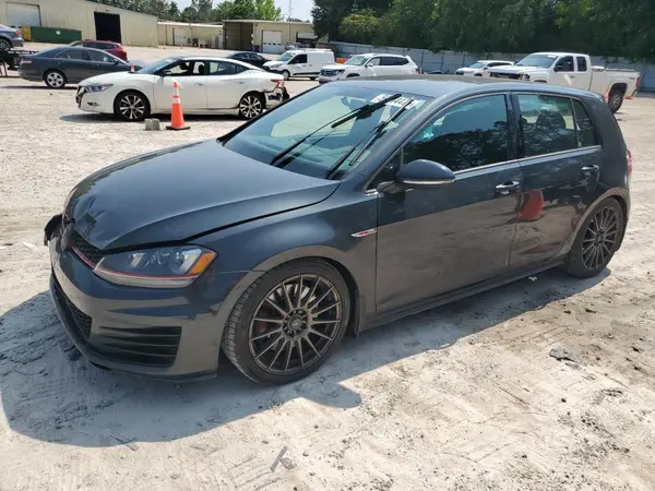 3VW547AU9HM067383 2017 VOLKSWAGEN GTI - Image 1