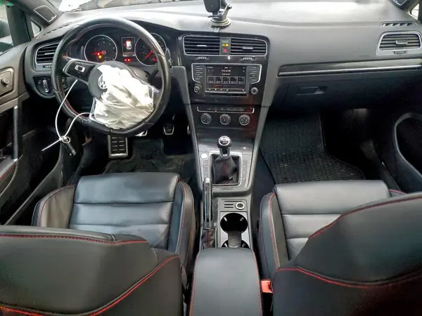 3VW547AU9HM069702 2017 VOLKSWAGEN GTI - Image 8