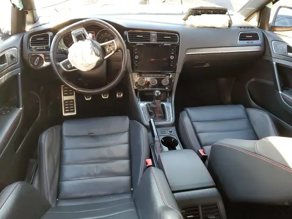 3VW547AU9JM251065 2018 VOLKSWAGEN GTI - Image 8
