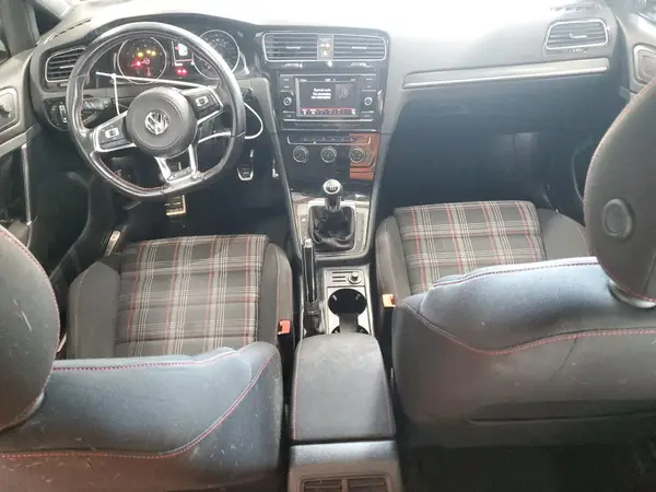 3VW547AU9JM290982 2018 VOLKSWAGEN GTI - Image 8