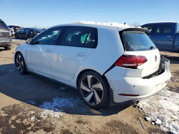 3VW547AU9JM296247 2018 VOLKSWAGEN GTI - Image 2