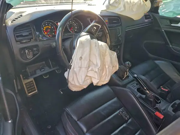 3VW547AUXGM036934 2016 VOLKSWAGEN GTI - Image 8