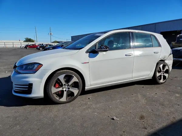 3VW547AUXGM049733 2016 VOLKSWAGEN GTI - Image 1
