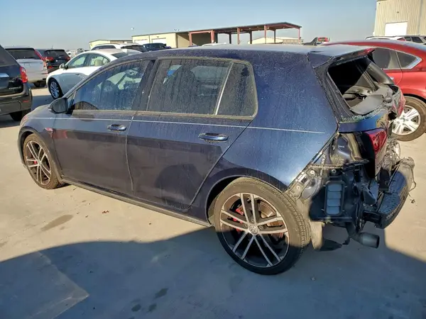 3VW547AUXHM022260 2017 VOLKSWAGEN GTI - Image 2