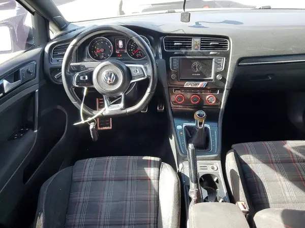 3VW547AUXHM026180 2017 VOLKSWAGEN GTI - Image 8