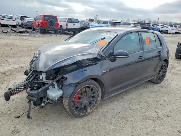 3VW547AUXHM027829 2017 VOLKSWAGEN GTI - Image 1