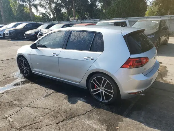 3VW547AUXHM060720 2017 VOLKSWAGEN GTI - Image 2