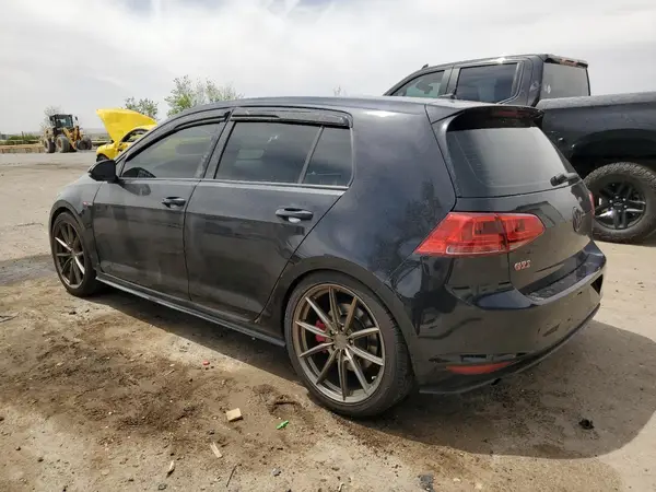 3VW547AUXHM070857 2017 VOLKSWAGEN GTI - Image 2