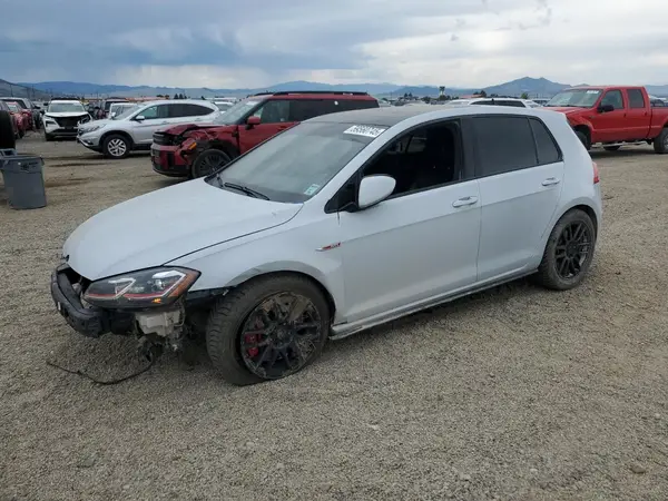 3VW547AUXJM256775 2018 VOLKSWAGEN GTI - Image 1