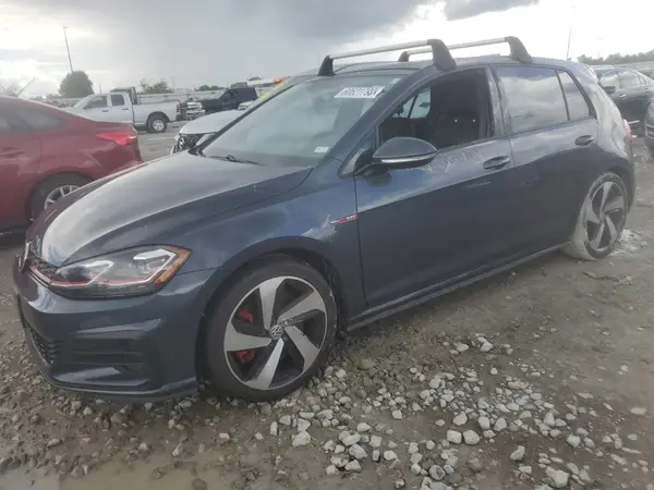 3VW547AUXJM259045 2018 VOLKSWAGEN GTI - Image 1