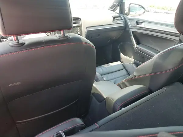 3VW547AUXJM262110 2018 VOLKSWAGEN GTI - Image 8