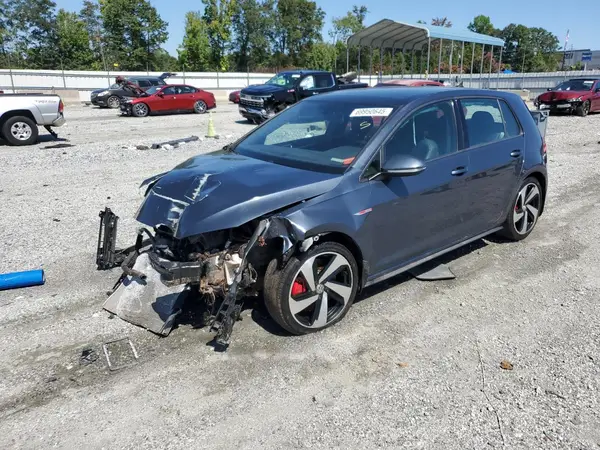 3VW547AUXJM275441 2018 VOLKSWAGEN GTI - Image 1
