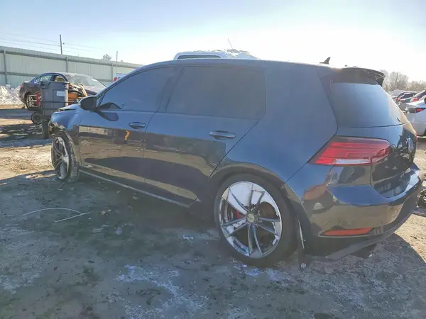 3VW547AUXJM278999 2018 VOLKSWAGEN GTI - Image 2