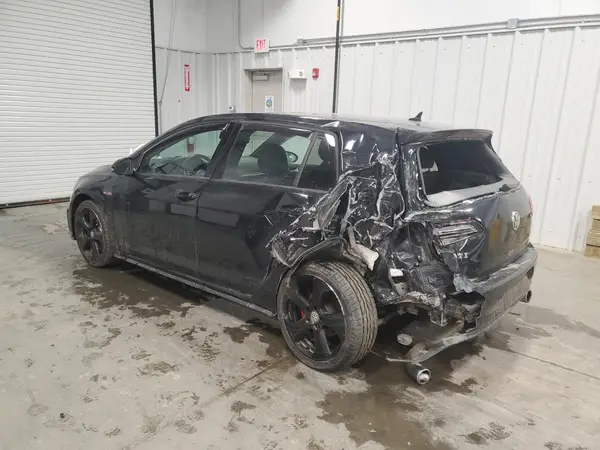 3VW547AUXJM291185 2018 VOLKSWAGEN GTI - Image 2