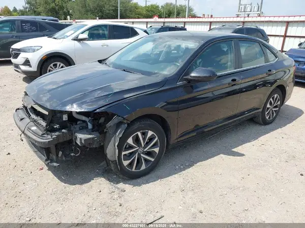 3VW5M7BU2RM007798 2024 VOLKSWAGEN JETTA - Image 2