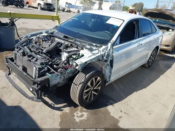 3VW5M7BU2RM039103 2024 VOLKSWAGEN JETTA - Image 2