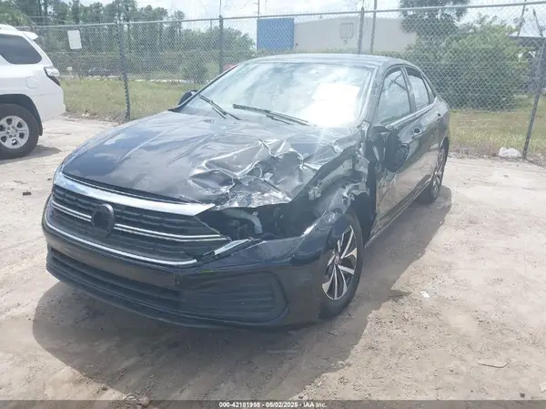 3VW5M7BU2RM092061 2024 VOLKSWAGEN JETTA - Image 2