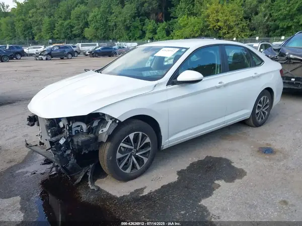 3VW5M7BU3RM098726 2024 VOLKSWAGEN JETTA - Image 2