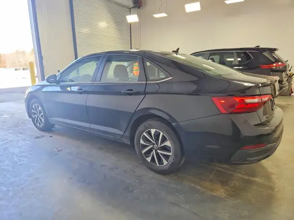 3VW5M7BU4RM023498 2024 VOLKSWAGEN JETTA - Image 2