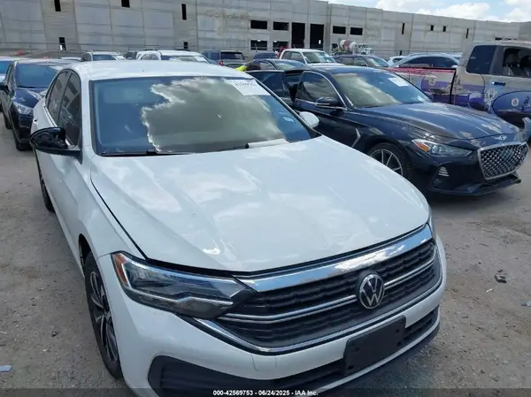 3VW5M7BU5RM100430 2024 VOLKSWAGEN JETTA - Image 1
