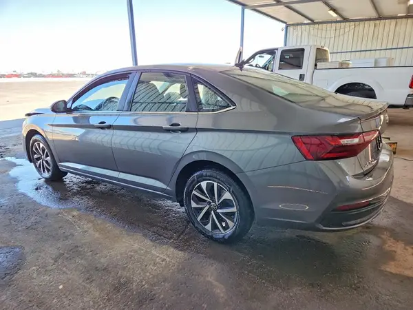 3VW5M7BU6RM032333 2024 VOLKSWAGEN JETTA - Image 2