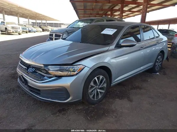 3VW5M7BU6RM055059 2024 VOLKSWAGEN JETTA - Image 2