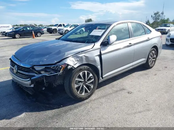 3VW5M7BU7RM093576 2024 VOLKSWAGEN JETTA - Image 2
