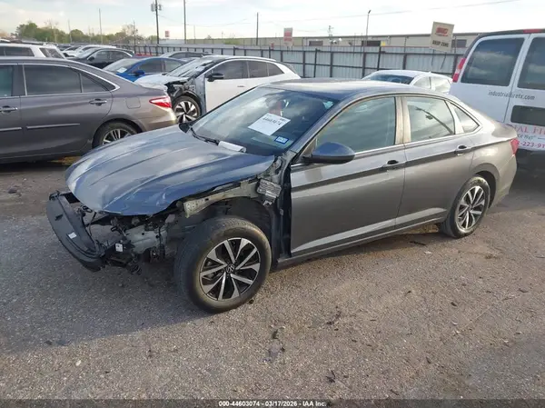 3VW5M7BU8RM052213 2024 VOLKSWAGEN JETTA - Image 2