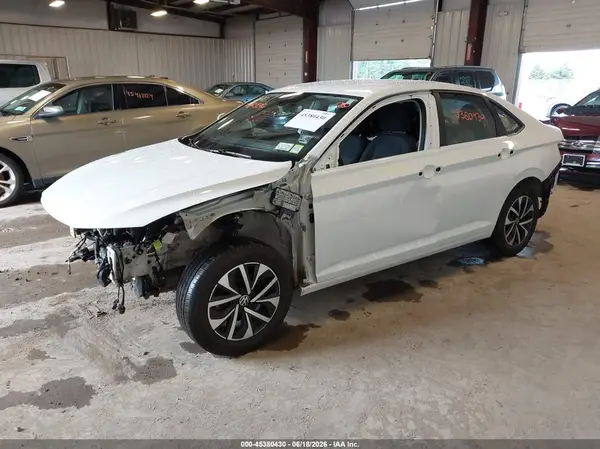 3VW5M7BU9RM100561 2024 VOLKSWAGEN JETTA - Image 2