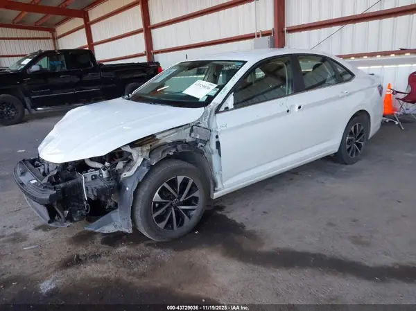 3VW5M7BU9RM101872 2024 VOLKSWAGEN JETTA - Image 2