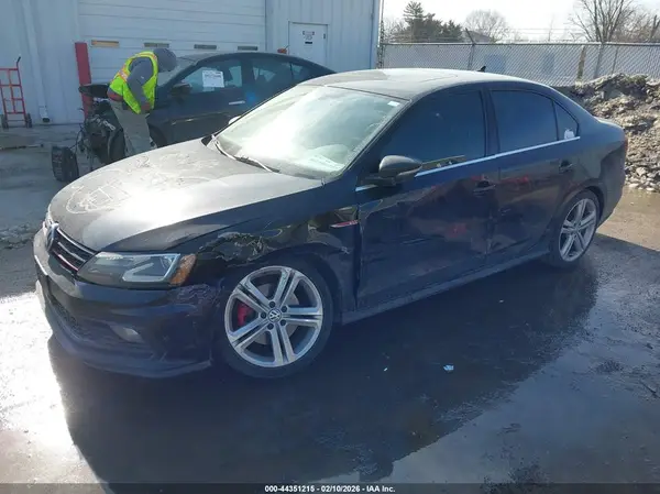 3VW5S7AJ7GM256608 2016 VOLKSWAGEN JETTA - Image 2