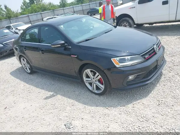 3VW5S7AJXGM260829 2016 VOLKSWAGEN JETTA - Image 1