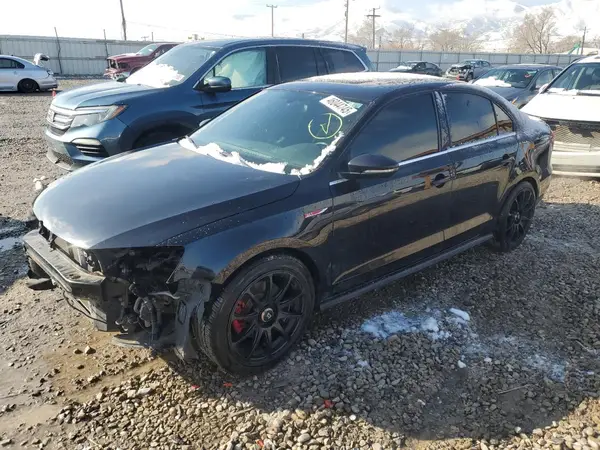 3VW5T7AJ0HM409327 2017 VOLKSWAGEN JETTA - Image 1