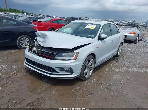 3VW5T7AJ1HM274214 2017 VOLKSWAGEN JETTA - Image 2