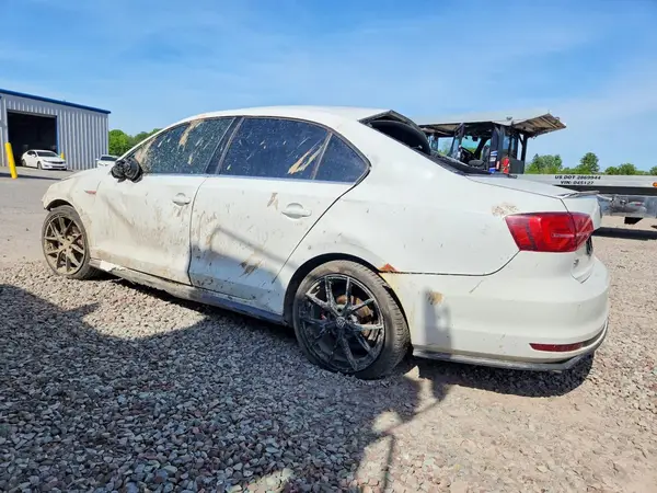 3VW5T7AJ2GM219690 2016 VOLKSWAGEN JETTA - Image 2