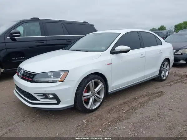 3VW5T7AJ2HM323047 2017 VOLKSWAGEN JETTA - Image 2