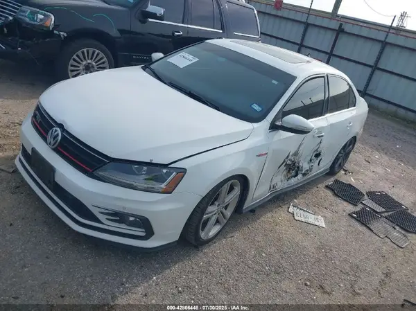 3VW5T7AJ2HM356906 2017 VOLKSWAGEN JETTA - Image 2