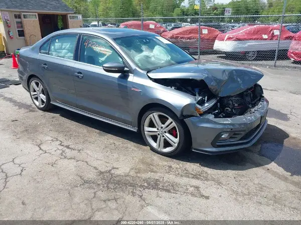 3VW5T7AJ3HM253445 2017 VOLKSWAGEN JETTA - Image 1
