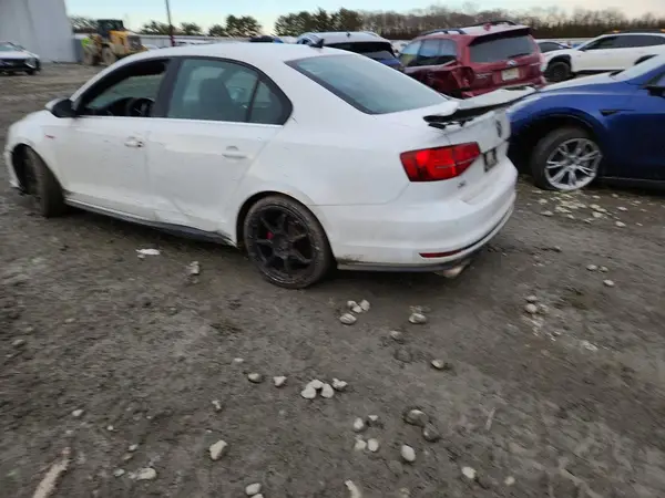 3VW5T7AJ3HM278457 2017 VOLKSWAGEN JETTA - Image 2