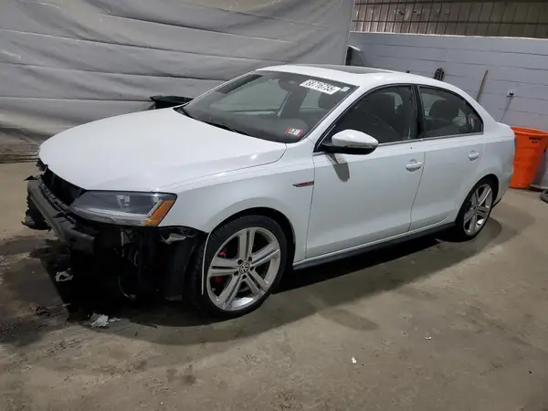 3VW5T7AJ3HM332632 2017 VOLKSWAGEN JETTA - Image 1