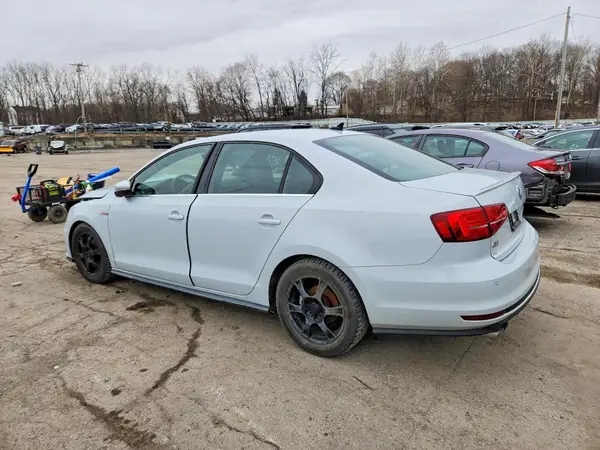 3VW5T7AJ3HM373472 2017 VOLKSWAGEN JETTA - Image 2