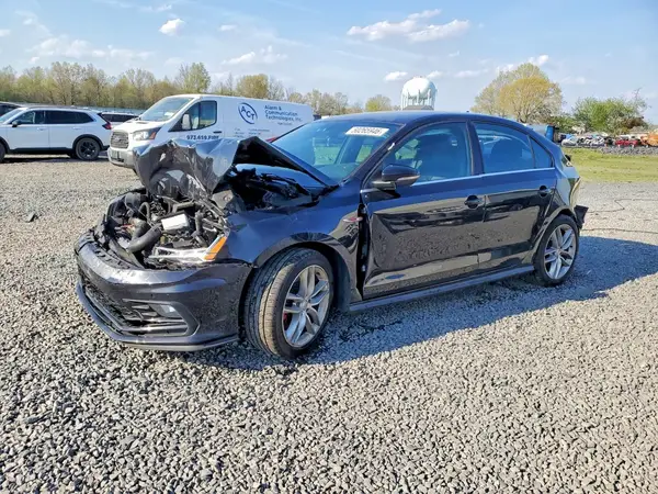 3VW5T7AJ4HM338066 2017 VOLKSWAGEN JETTA - Image 1