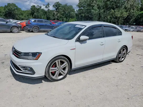 3VW5T7AJ5HM280596 2017 VOLKSWAGEN JETTA - Image 1