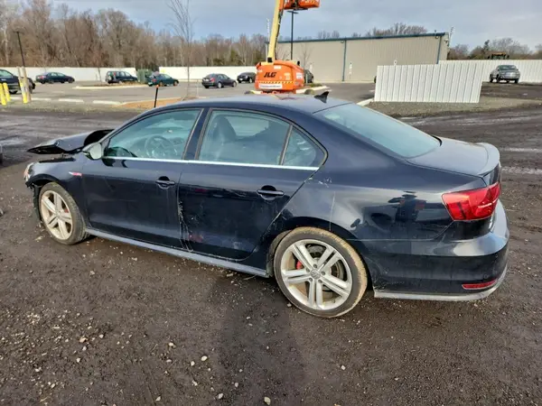 3VW5T7AJ6GM384819 2016 VOLKSWAGEN JETTA - Image 2