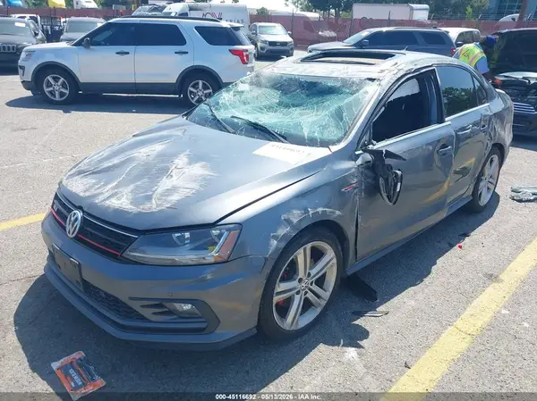 3VW5T7AJ7HM309905 2017 VOLKSWAGEN JETTA - Image 2