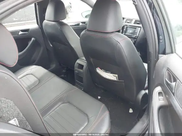 3VW5T7AJ7HM318507 2017 VOLKSWAGEN JETTA - Image 8