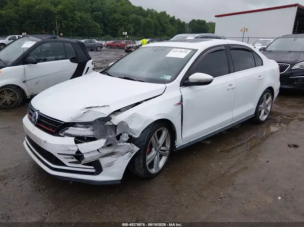 3VW5T7AJ7HM357601 2017 VOLKSWAGEN JETTA - Image 2