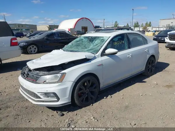 3VW5T7AJ9HM274803 2017 VOLKSWAGEN JETTA - Image 2